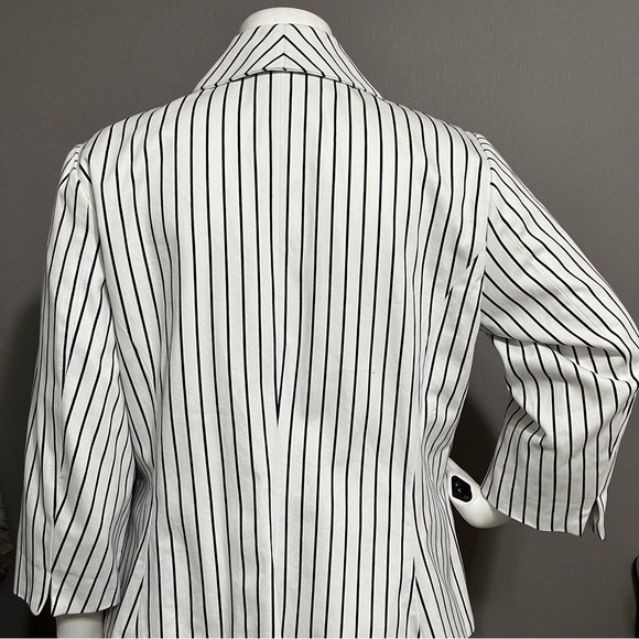 ⭐️Chaps White & Black Striped 100% Cotton Button Front Blazer / Jacket S… - Picture 4 of 9